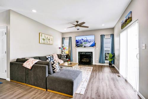 Spacious 4BR Retreat Near Tower Grove, SLU and Attractions!