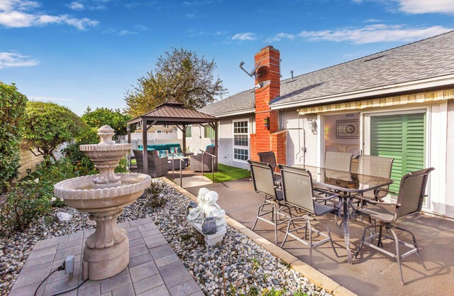 Spacious 5-bedroom house in fabulous Ventura