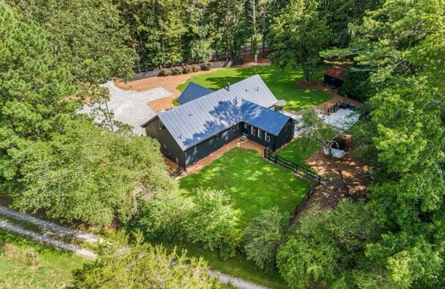 Spacious 5-bedroom/up to 14 guests House & Event Venue in enjoyable Alpharetta