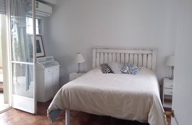 Spacious apartment among trees in Palermo Hollywood, own terrace and pet friendly.