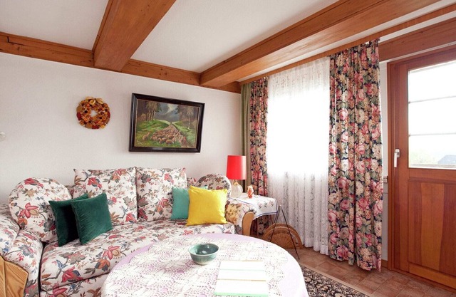 Spacious apartment in a Black Forest house with common room