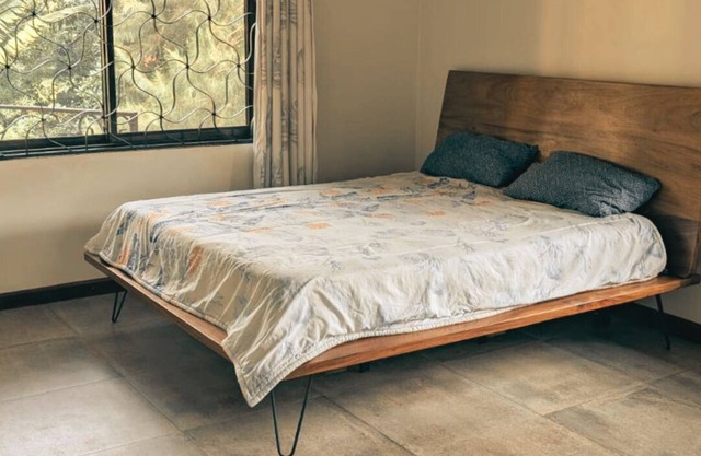Spacious art filled 2-bed, 2 bathroom apartment in Kampala