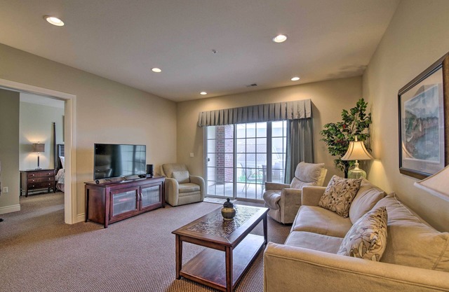 Spacious Branson Condo ~ 3 Mi to Downtown!