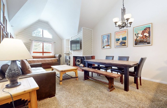 Spacious & Bright Condo with Air Conditioning! Near Walking/Biking Trails