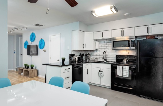 Spacious & Charming ★ UNC Home ★ Monthly Townhome ★ Pet Friendly