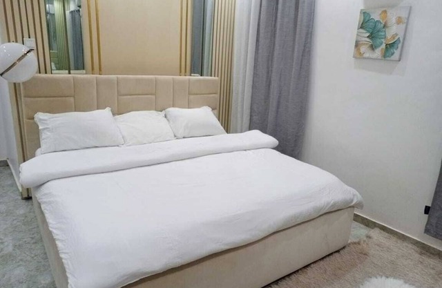 Spacious, elegant 3-Bedroom Bungalow, in RCCG Camp, Mowe WiFi, AC/Solar.