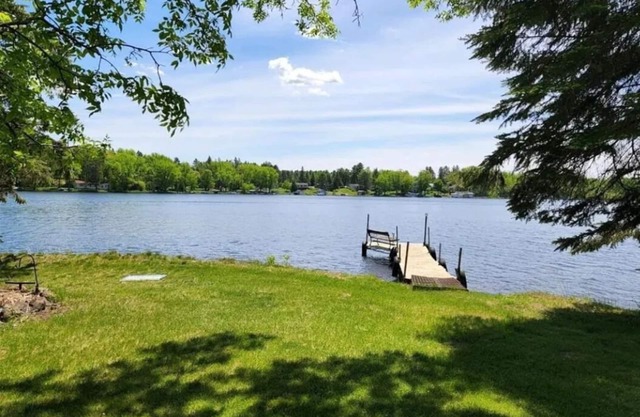 Spacious home on the lake!