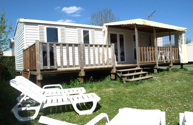 Spacious mobile home for up to 8 people with wifi