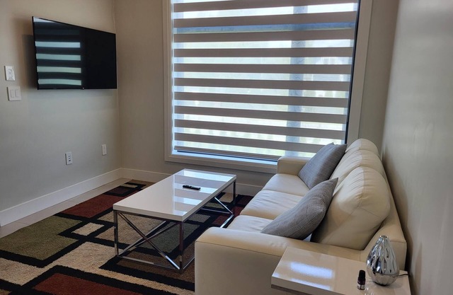 Spacious, Modern, Clean