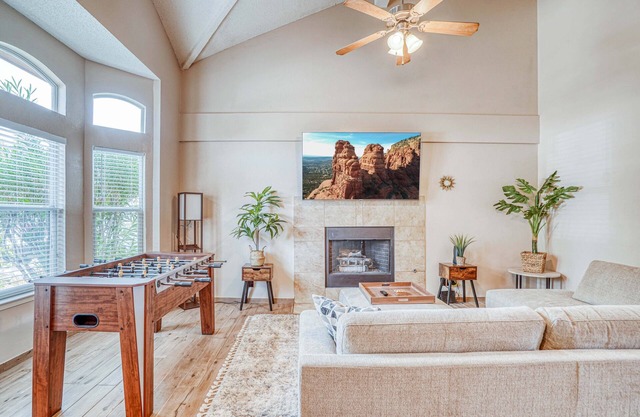 Spacious Northeast El Paso retreat near Franklin Mountains and Fort Bliss