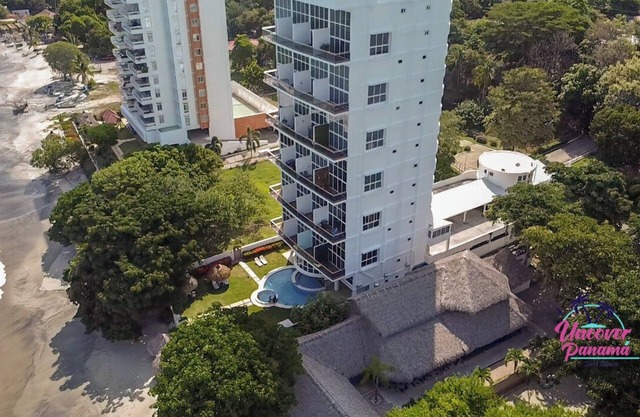 Spacious Oceanfront Loft with Three Bedrooms in Farallón, Coclé.