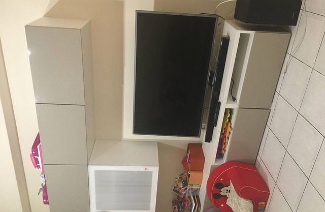 Spacious practical apartment near metro and national road