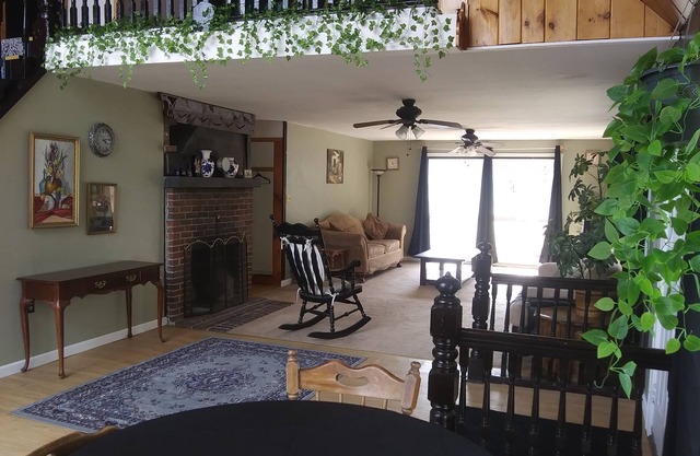 Spacious, quiet country retreat