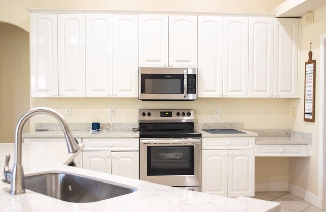 Spacious sized home for big family or groups. Peaceful, quiet and fully equipped
