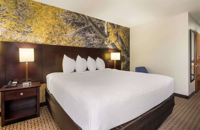 Spark by Hilton Abingdon I-81 near Fairgrounds