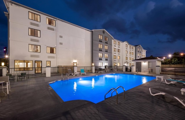 Spark by Hilton Biloxi Ocean Springs