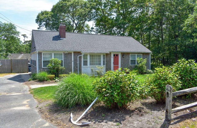 Sparkling Clean, Fully Renovated 2 bedroom West Dennis Gem!