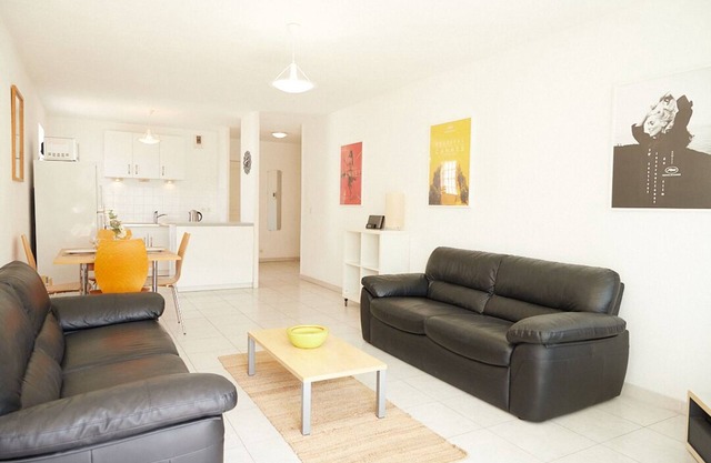 SPECIAL OFFER! Center Old Antibes. €1995 4 Weeks Oct-Apr. +VRBO Fees & Taxes