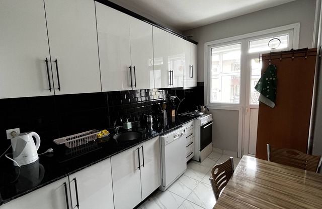 Specious 3+1 near the seaside in safest area