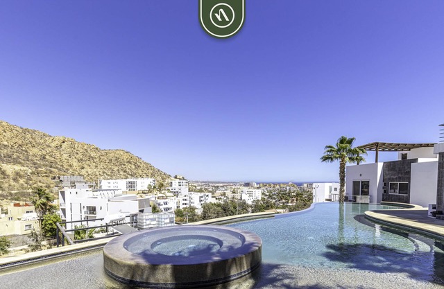 Spectacular 3 BR Penthouse - Oceanview