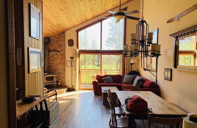 Spectacular Location On The Meadow~Remodeled And Private Town Home Has It All!
