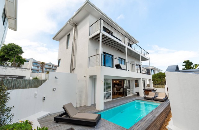 Spectacular Villa 2 Minutes From The Beach