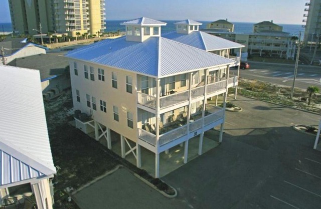 Spinnaker Pointe 3A Duplex