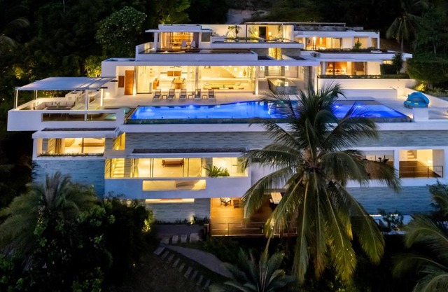 Splash: Contemporary Tropical Five Star Villa