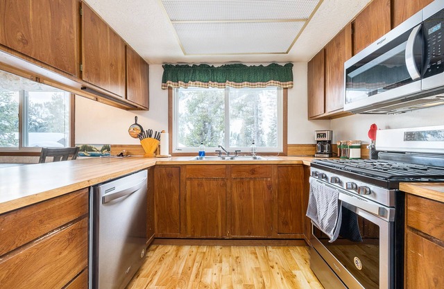 Sportsman's Getaway - STANLEY IDAHO CABIN USA