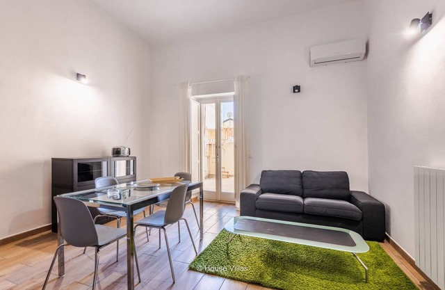 SR-F943-DUCE83AT - Ducezio Home