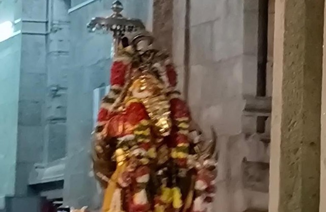 Srinivasa service apartment