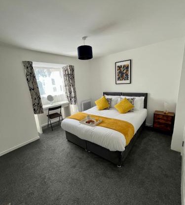 St Andrews Gardens- 2 bedroom flat with views over town- A welburg property managed by Catchpole Stays