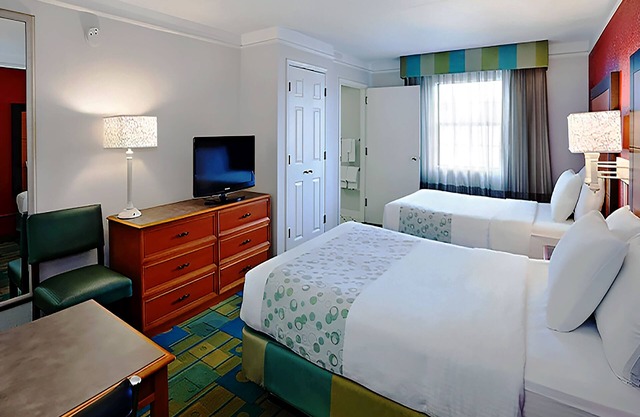 Standard Queen Room With Two Queen Beds