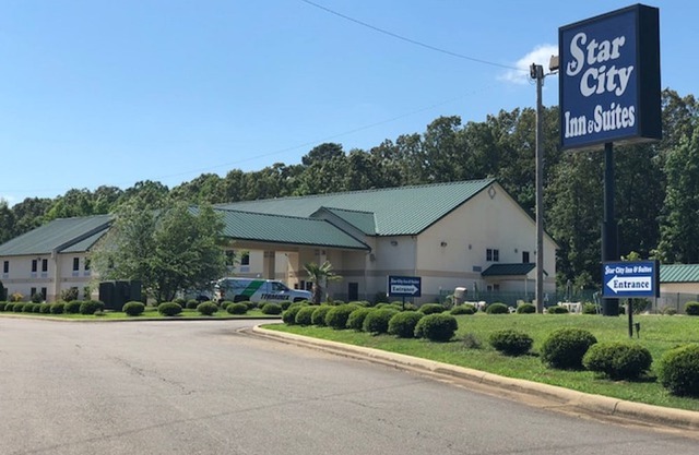 Star City Inn & Suites