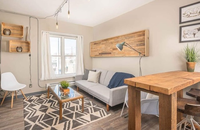 Stateview 203 - Downtown 1 Bedroom Apartment