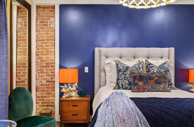 Stay and Relax in the Heart of Parkville|Wifi|Eats