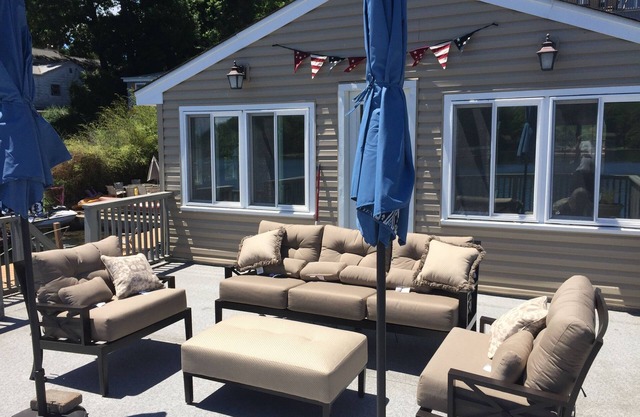 Stay at beautiful Leisure Lake Lodge