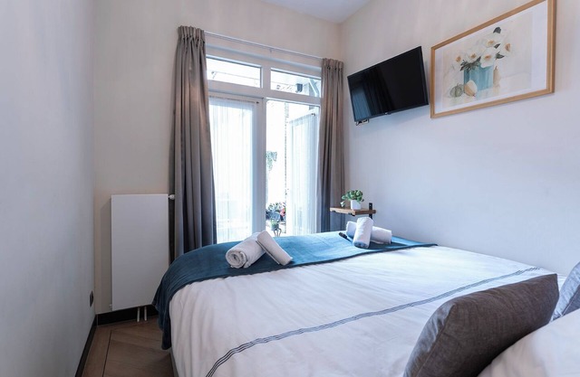 Stay in the center of Tilburg with fast Wi-Fi and an easy check-in