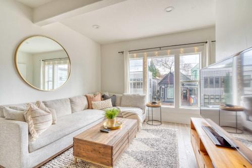 Stay Portland - Perfect Ladd's Addition Loft - Breweries & Bars