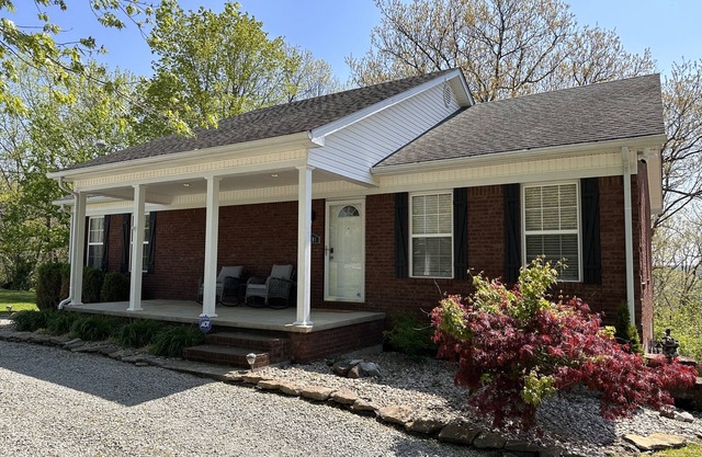 Still Hill Bourbon Trail Home on 5 acres with a hot tub and fire pit