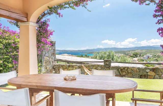 Stintino Villa Regina with independent swimming pool, 3 bedrooms, 2 bathrooms