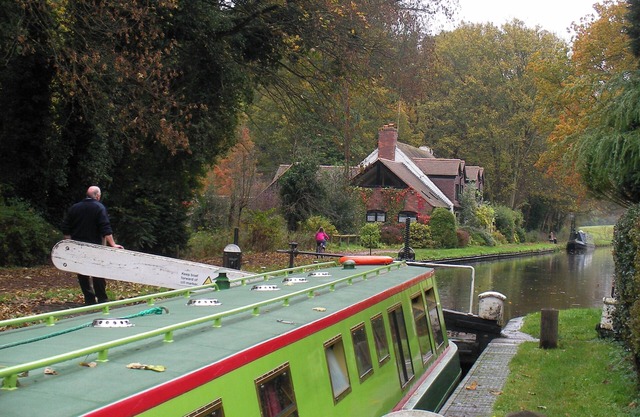 Stone - Boat - Sleeps 4 - Pet Friendly - 85ws