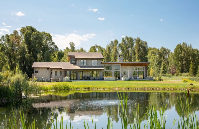Stone Creek Escape North of Jackson With Amazing Teton Views, Hot Tub & A/C