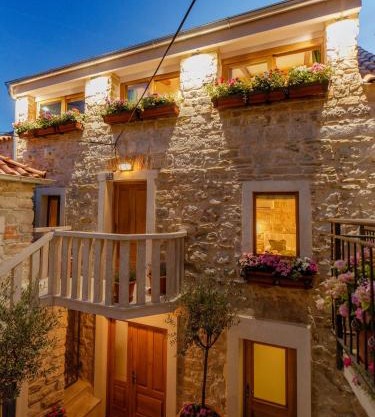 Stone house luxury rooms