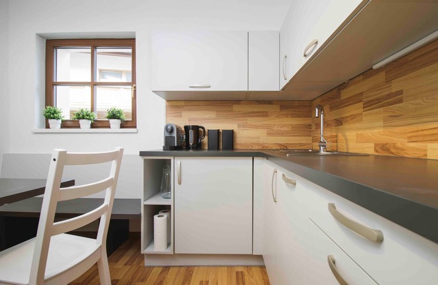 Studio 1 in Prutz: Cozy, with terrace, family and pet friendly.