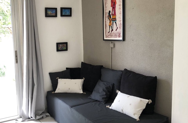 Studio 10 minutes walk from boucan canot beach