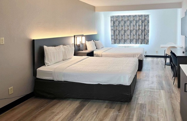 Studio 6 Elkhart, IN- Kitchenette Rooms