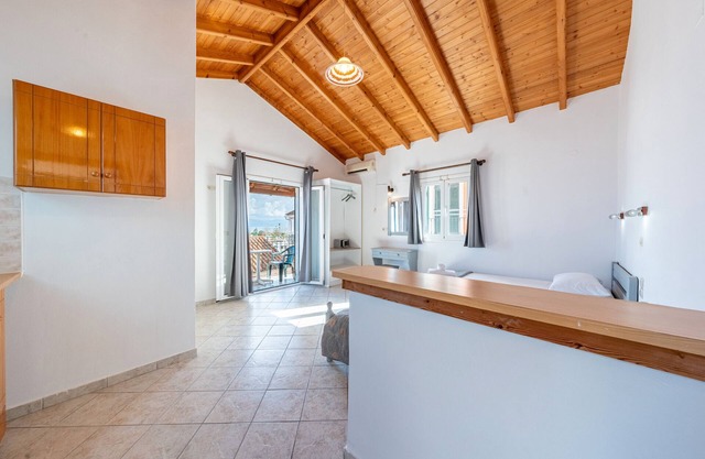 Studio Apartment 'Kavos Panorama 115' with Sea View, Wi-Fi