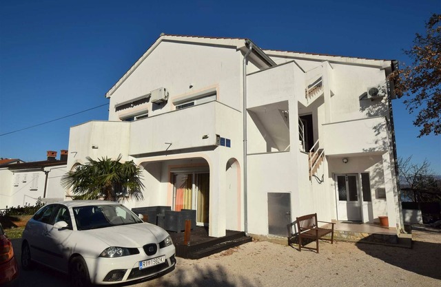 Studio apartment Mikec