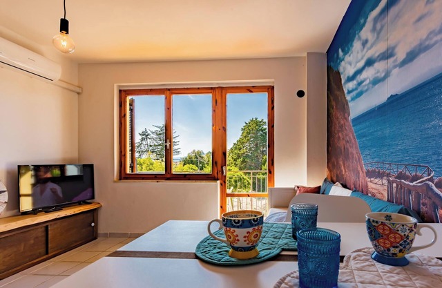 Studio Apartment 'Mono Le Lecce 38B' with Pool & Balcony